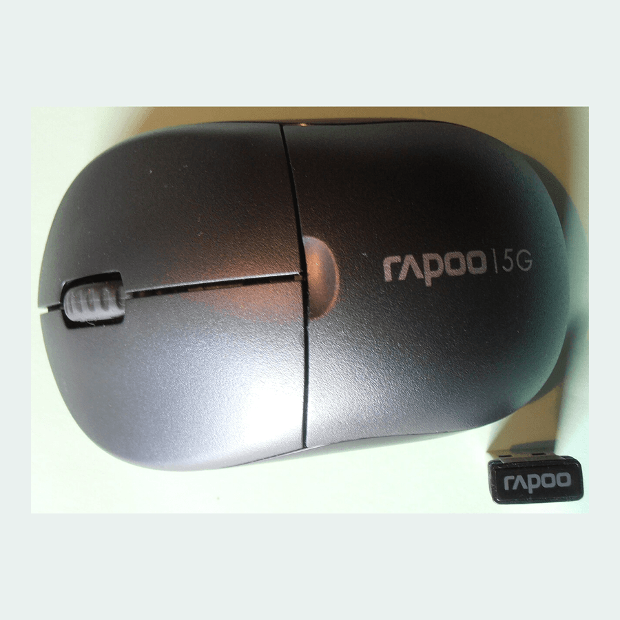 Compact travel Bluetooth mouse with USB-C charging